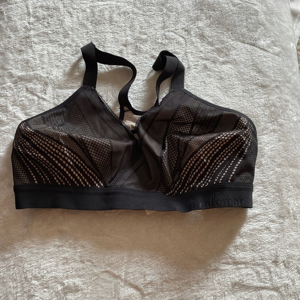 Lululemon sport bra